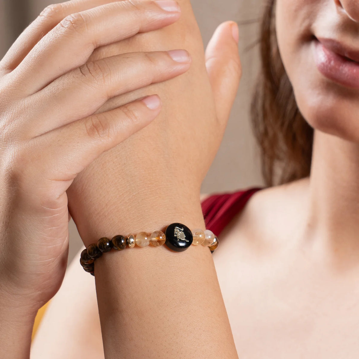 Leo (‡§∏‡§ø‡§Ç‡§π ‡§∞‡§æ‡§∂‡§ø) Zodiac Tiger Eye & Citrine Bracelet for Women  | VastuKosha by Acharya Anuj